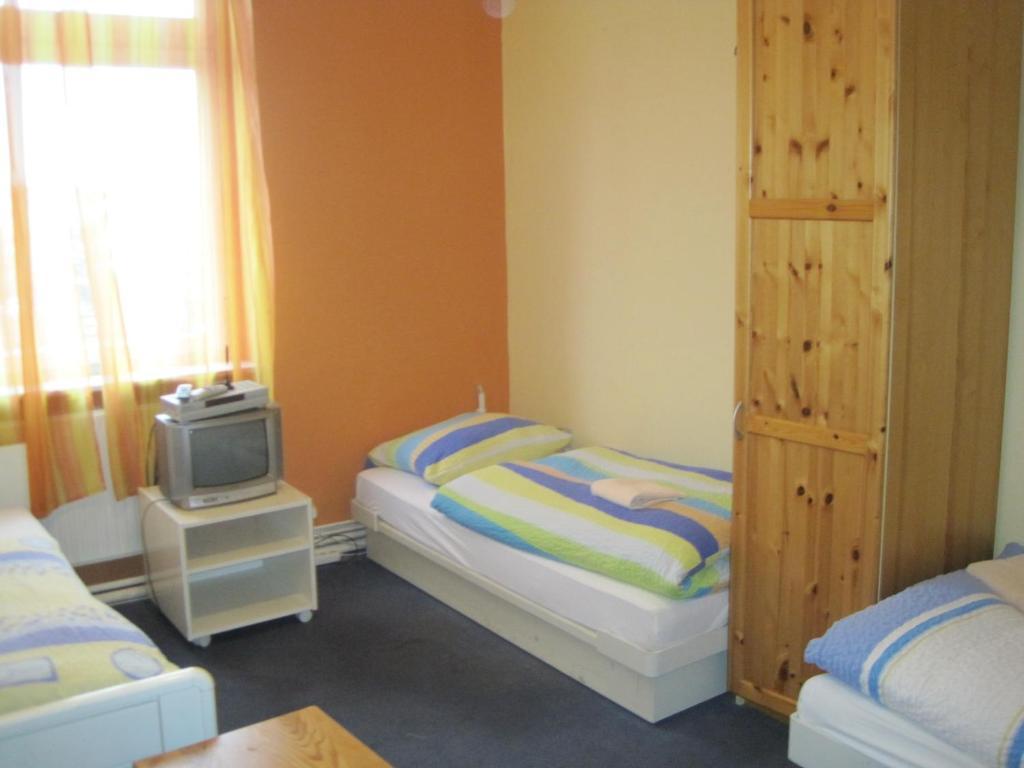 Bs Hotel Μπραουνσβάιγκ Δωμάτιο φωτογραφία